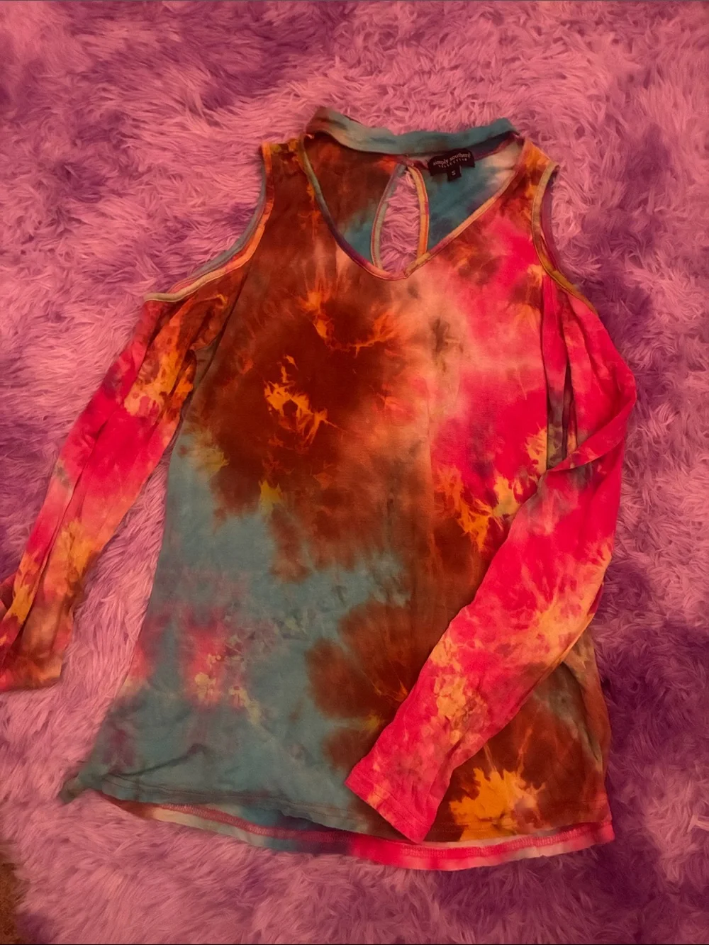 Simply Southern cold shoulder top - Picture 3 of 3
